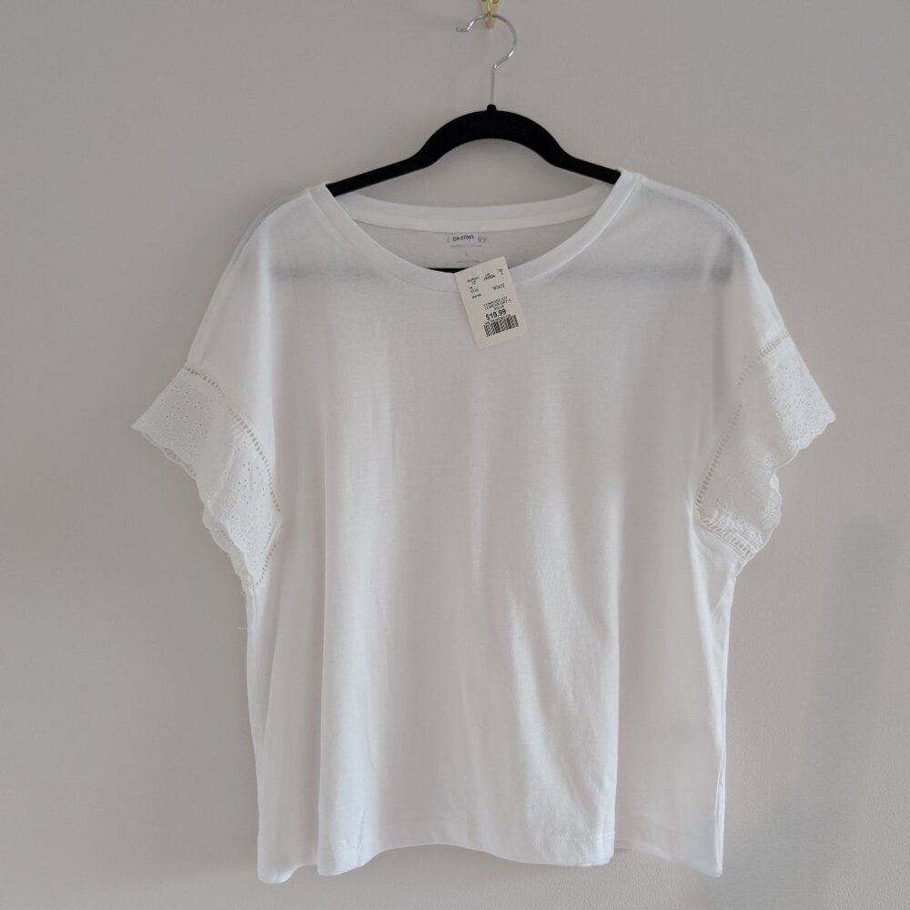 3/$30 BNWT 100% Cotton Tee with lace sleeves